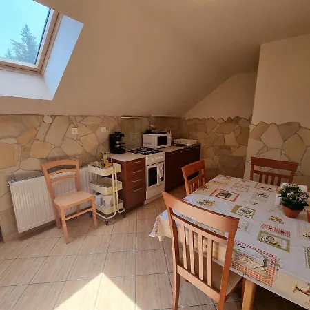 Abigel 2 Vendeghaz 3* Miskolc