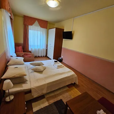 Abigel 2 Vendeghaz Πανσιόν