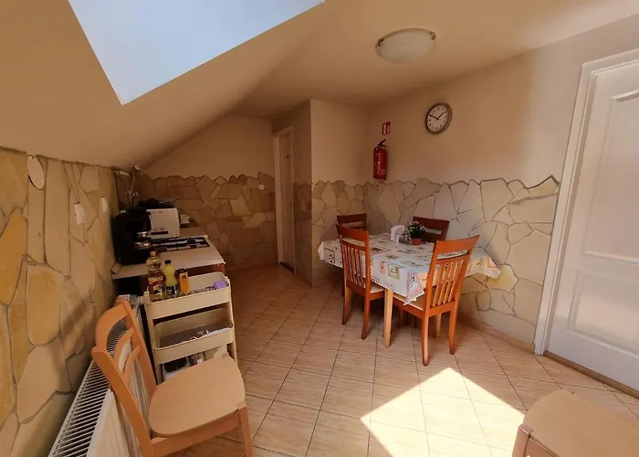 Гостевой дом Abigel 2 Vendeghaz Мишкольц