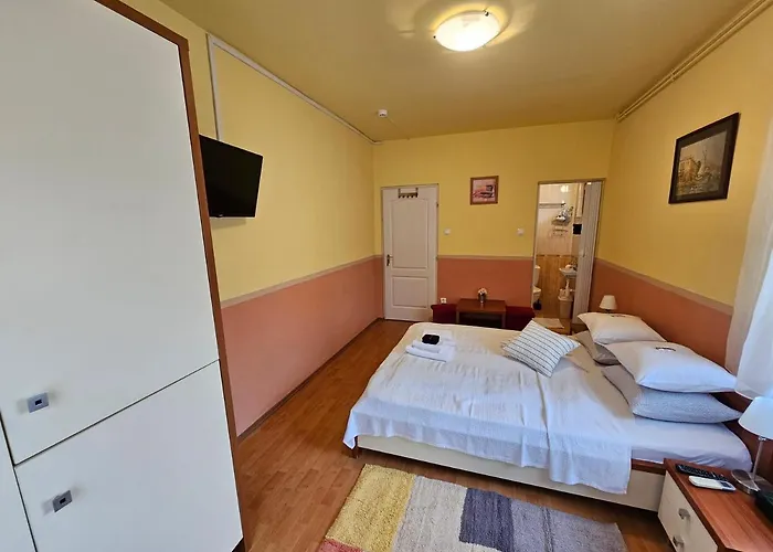 Abigel 2 Vendeghaz Гостевой дом